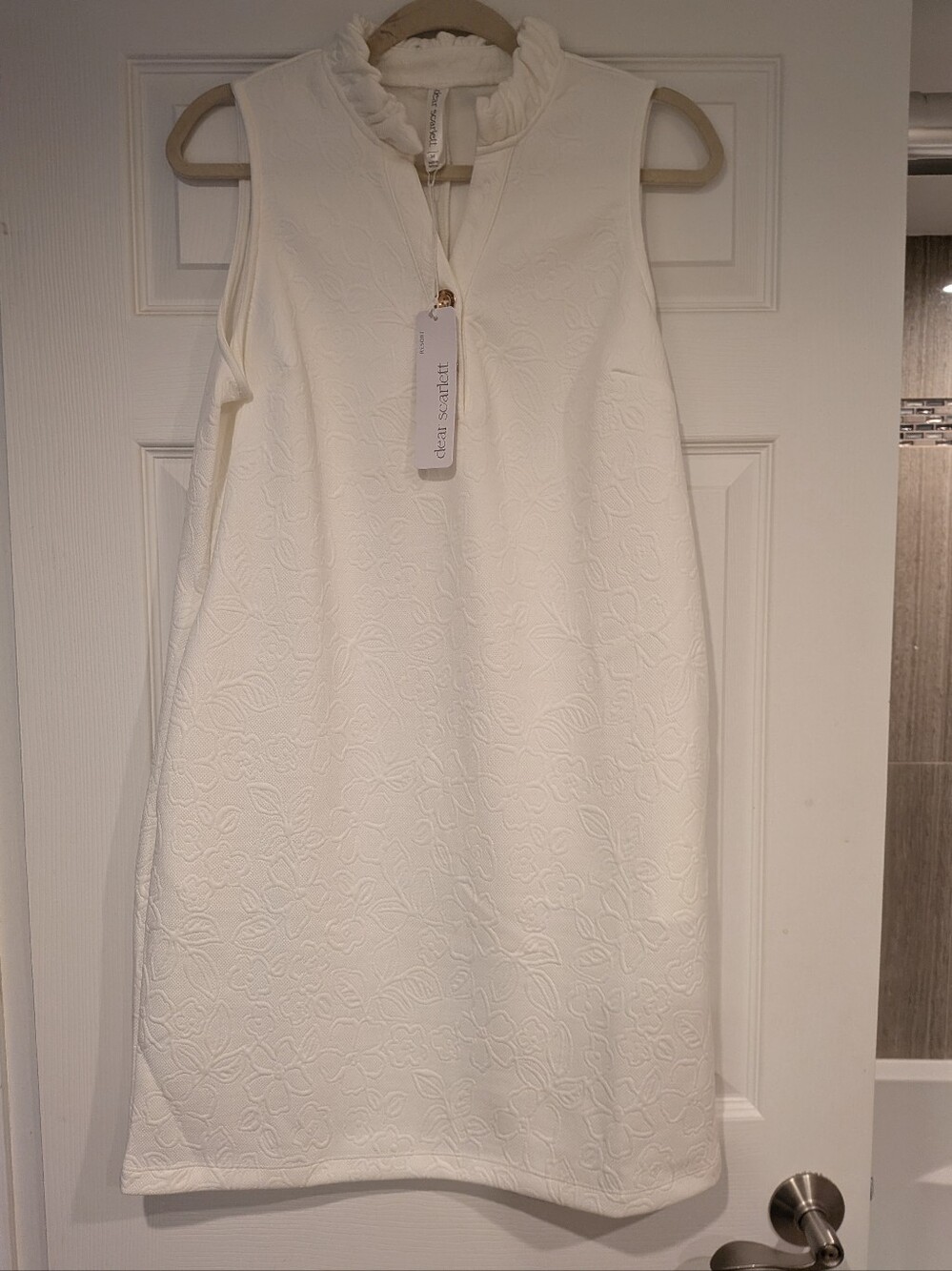 Dear Scarlett Resort Collection Ruffle-Neck Ivory Textured Floral Shift Dress